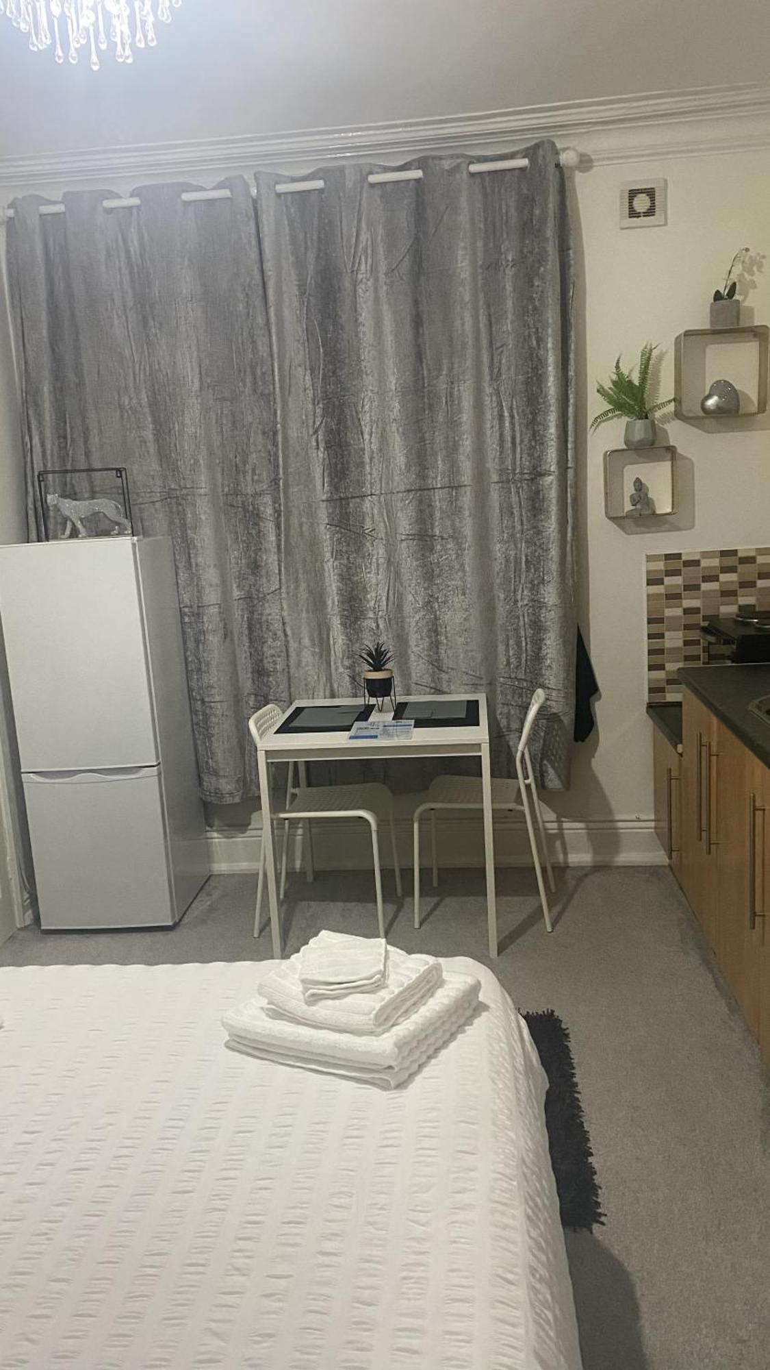 Bvapartments-Blackhouse F2 Huddersfield Room photo